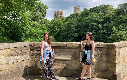 Lizzie, the admin of @thedurhamstudent Instagram