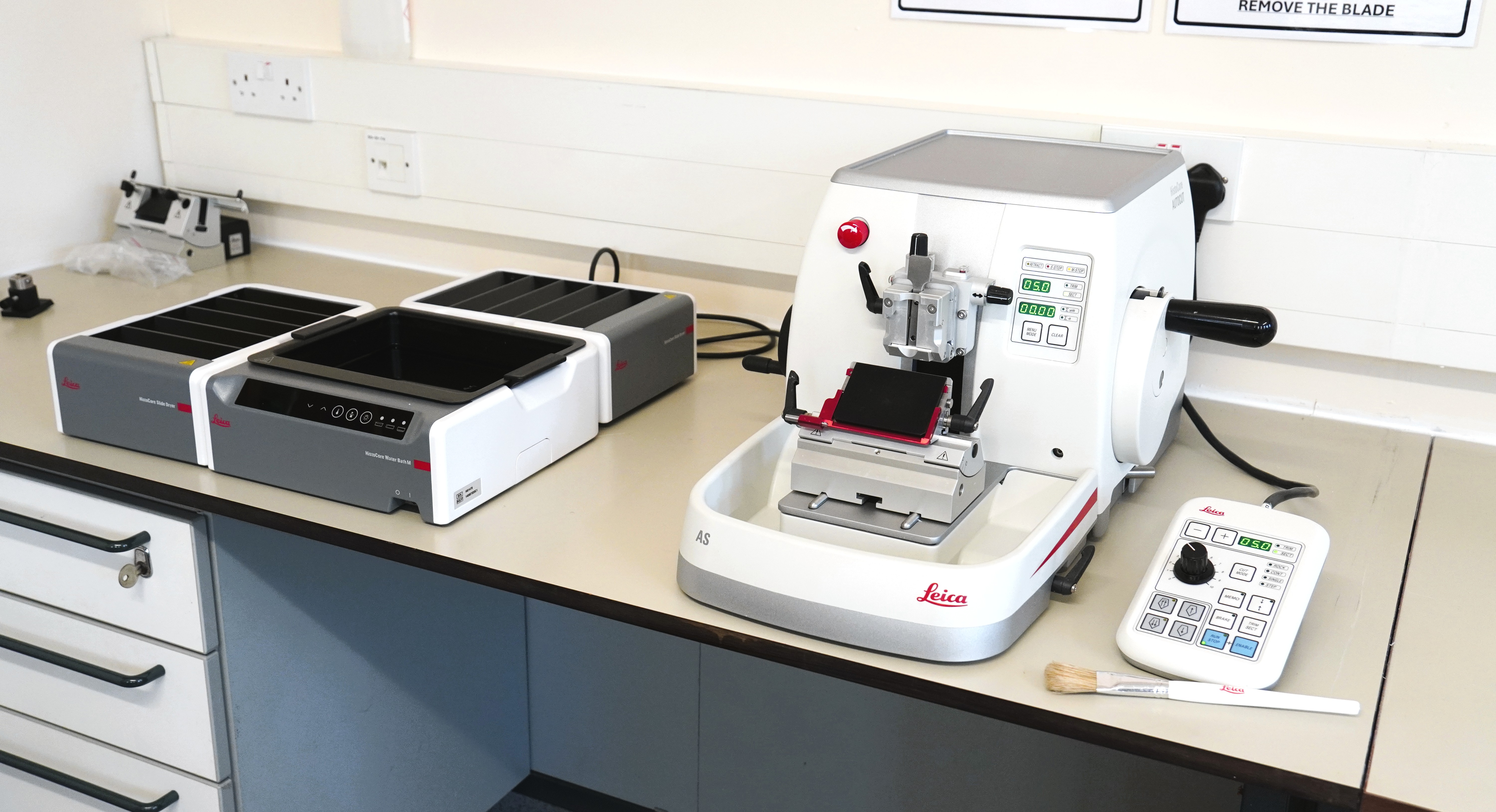 Photo of Leica HIstoCore Biocut instrument
