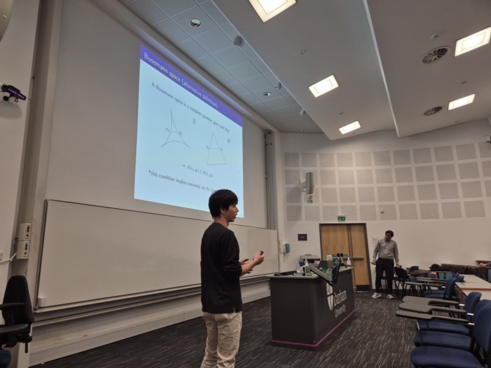 Tadashi Fujioka (Fukuoka University) during his talk.