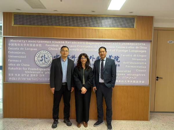 Professors Marcella Cazzoli and Binghan Zheng