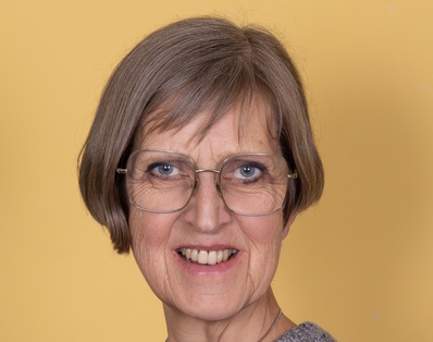 Headshot of Professor Jane Davidson
