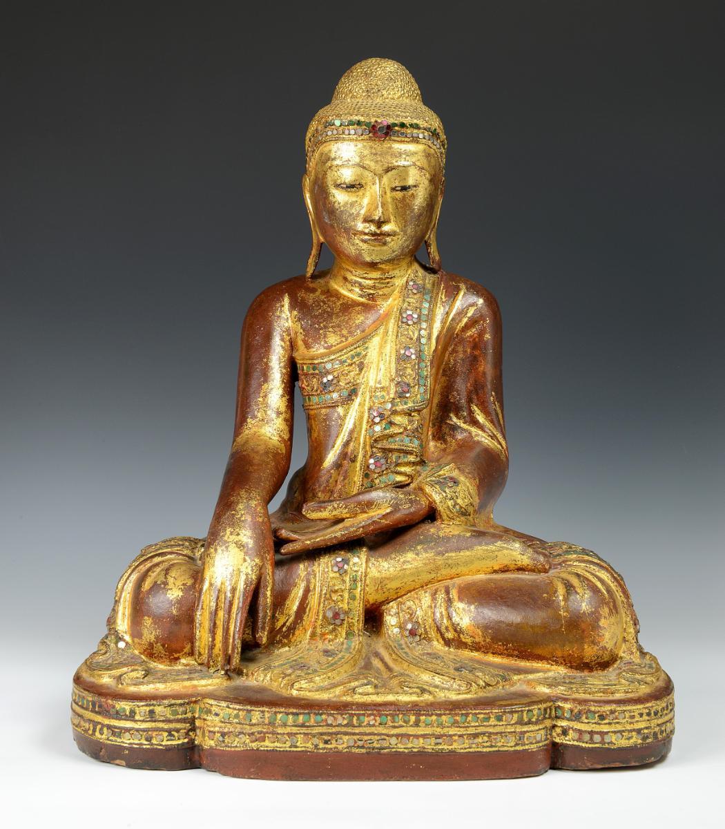 Lacquer figure of the Buddha produced in Myanmar (Burma), 1900-1950